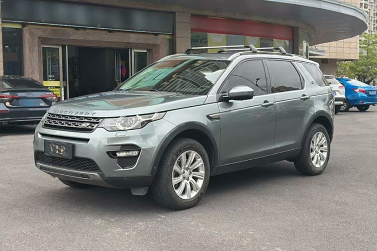 Used Land Rover Discovery Sport 2018 240 PS SE Version Exterior 5
