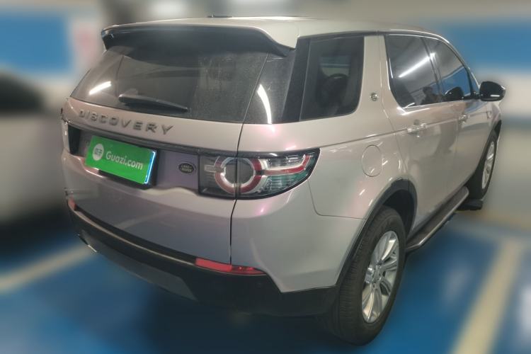Used Land Rover Discovery Sport 2018 240 PS SE Version Exterior 5