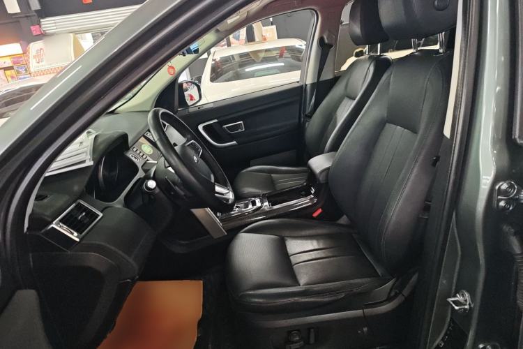 Used Land Rover Discovery Sport 2018 240 PS SE Version Left Front Seat