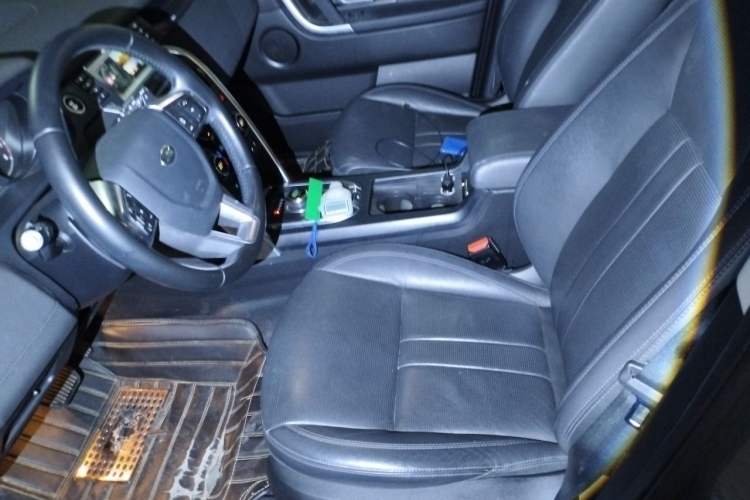 Used Land Rover Discovery Sport 2018 240 PS SE Version Left Front Seat