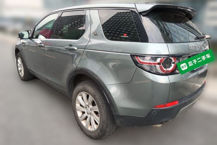 Used Land Rover Discovery Sport 2018 240 PS SE Version Rear Left 45 Deg