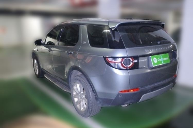 Used Land Rover Discovery Sport 2018 240 PS SE Version Rear Left 45 Deg