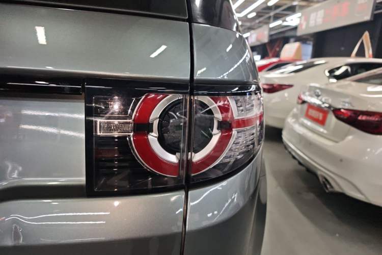 Used Land Rover Discovery Sport 2018 240 PS SE Version Right Rear Taillight