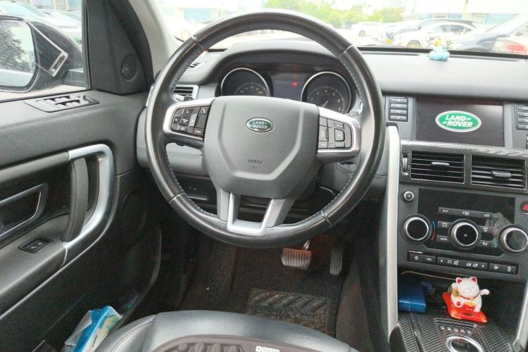 Used Land Rover Discovery Sport 2018 240 PS SE Version Steering Wheel