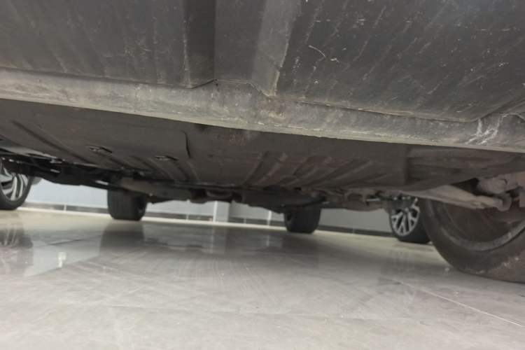 Used Land Rover Discovery Sport 2018 240 PS SE Version Chassis Front