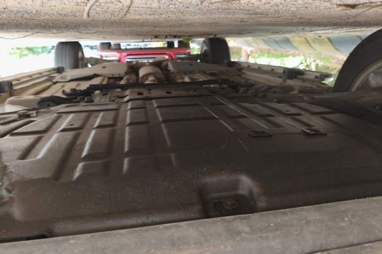 Used Land Rover Discovery Sport 2018 200 PS PURE Edition Chassis Front