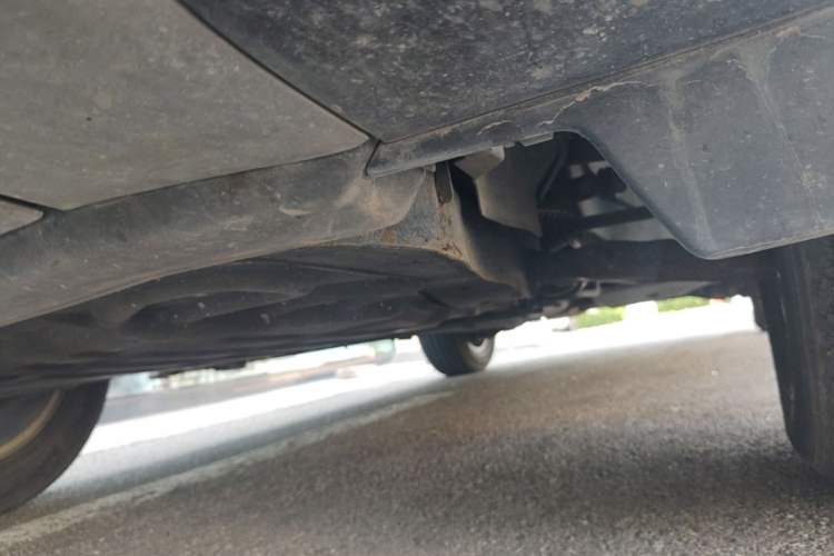 Used Land Rover Discovery Sport 2018 240 PS SE Version Chassis Front Left