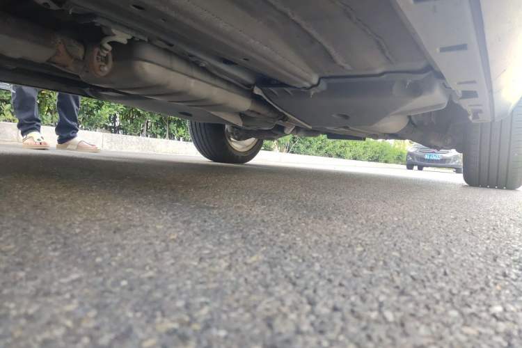 Used Land Rover Discovery Sport 2018 240 PS HSE Version Chassis Front Left