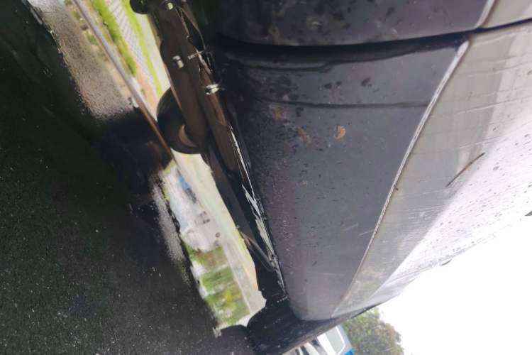 Used Land Rover Discovery Sport 2018 240 PS SE Version Chassis Front Left