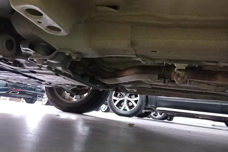 Used Land Rover Discovery Sport 2018 240 PS SE Version Chassis Front Left