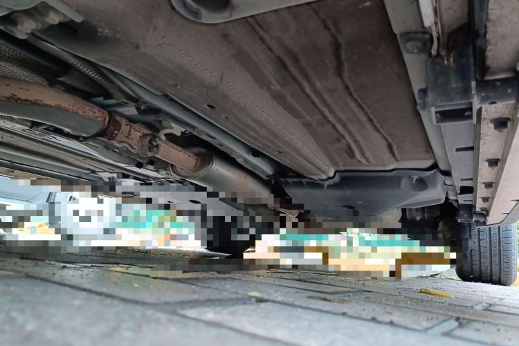 Used Land Rover Discovery Sport 2018 240 PS SE Version Chassis Front Left