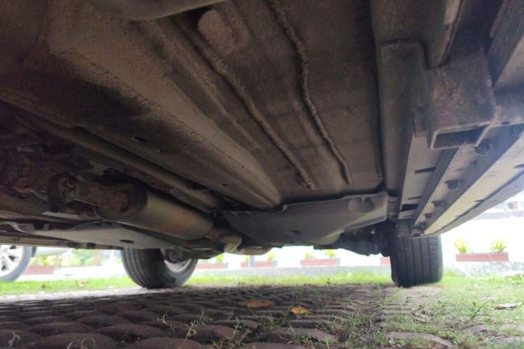 Used Land Rover Discovery Sport 2018 240 PS SE Version Chassis Front Left