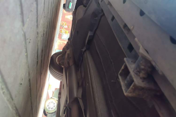 Used Land Rover Discovery Sport 2018 240 PS SE Version Chassis Front Right