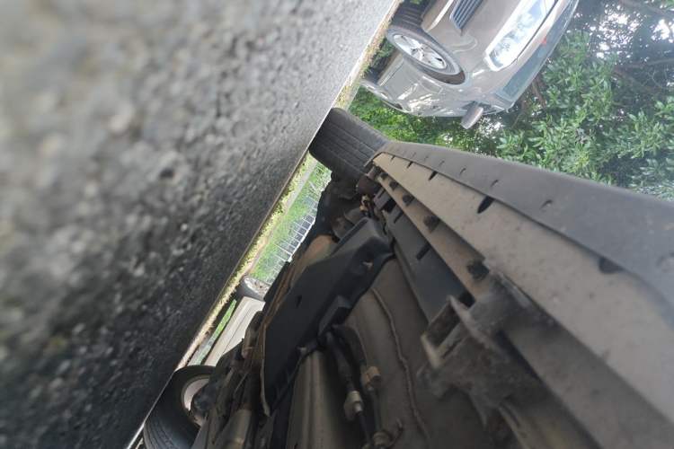 Used Land Rover Discovery Sport 2018 240 PS HSE Version Chassis Front Right