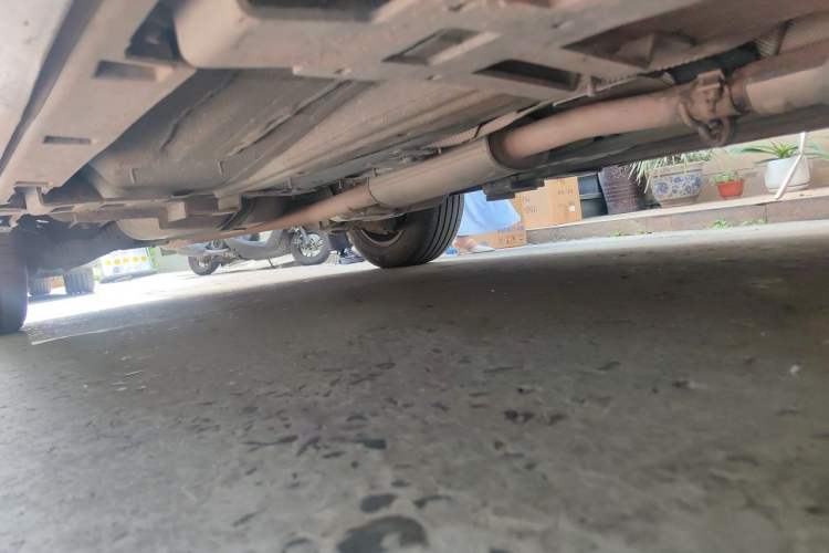 Used Land Rover Discovery Sport 2018 240 PS SE Version Chassis Front Right