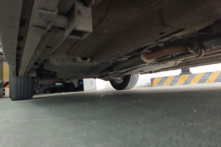 Used Land Rover Discovery Sport 2018 240 PS SE Version Chassis Front Right