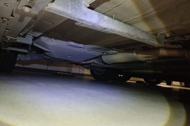 Used Land Rover Discovery Sport 2018 240 PS SE Version Chassis Front Right