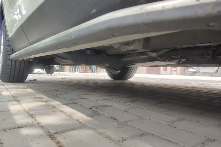 Used Land Rover Discovery Sport 2018 240 PS SE Version Chassis Front Right