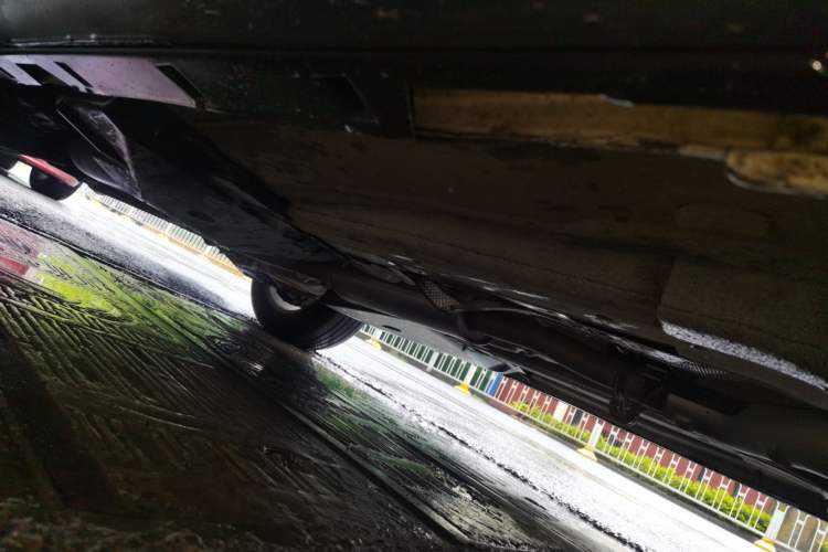 Used Land Rover Discovery Sport 2018 240 PS SE Version Chassis Front Right