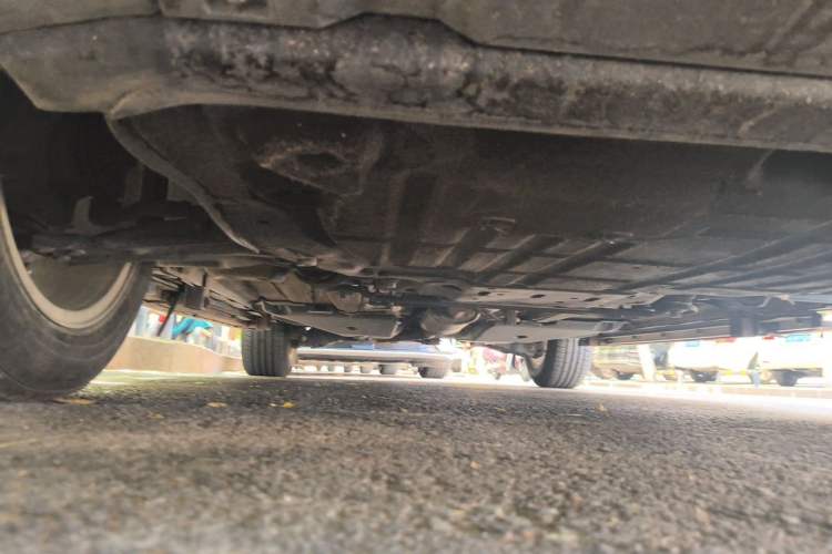 Used Land Rover Discovery Sport 2018 240 PS SE Version Chassis Front Right