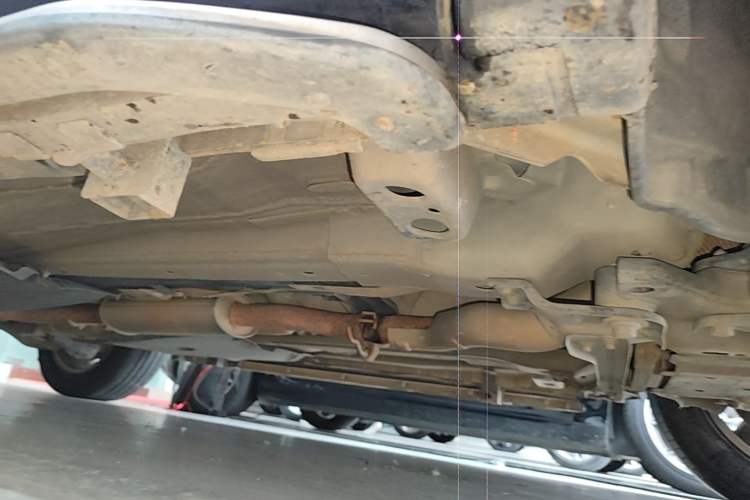 Used Land Rover Discovery Sport 2018 240 PS SE Version Chassis Front Right