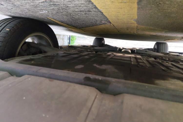 Used Land Rover Discovery Sport 2018 240 PS SE Version Chassis Front
