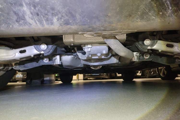 Used Land Rover Discovery Sport 2018 240 PS SE Version Chassis Rear