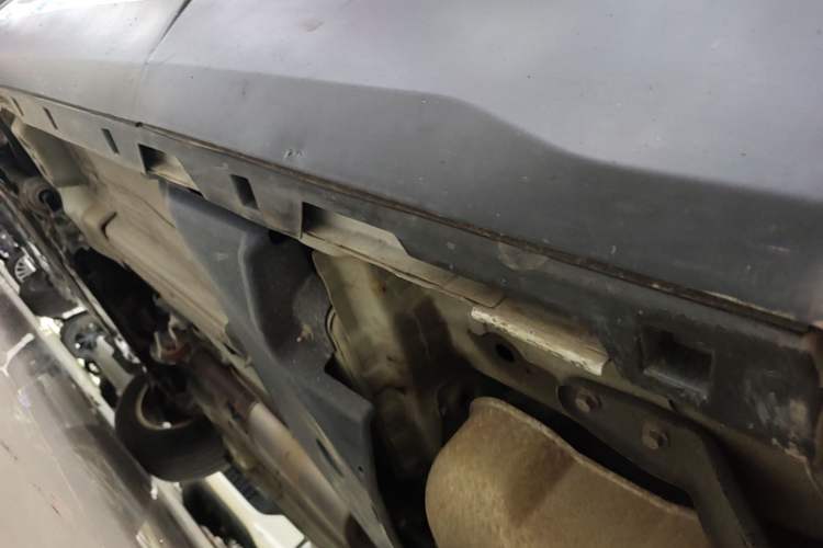 Used Land Rover Discovery Sport 2018 240 PS SE Version Chassis Rear Left