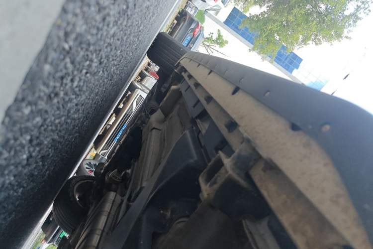 Used Land Rover Discovery Sport 2018 240 PS HSE Version Chassis Rear Left