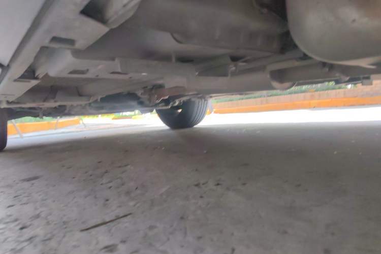 Used Land Rover Discovery Sport 2018 240 PS SE Version Chassis Rear Left