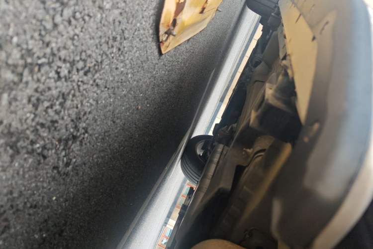 Used Land Rover Discovery Sport 2018 240 PS HSE Version Chassis Rear Left