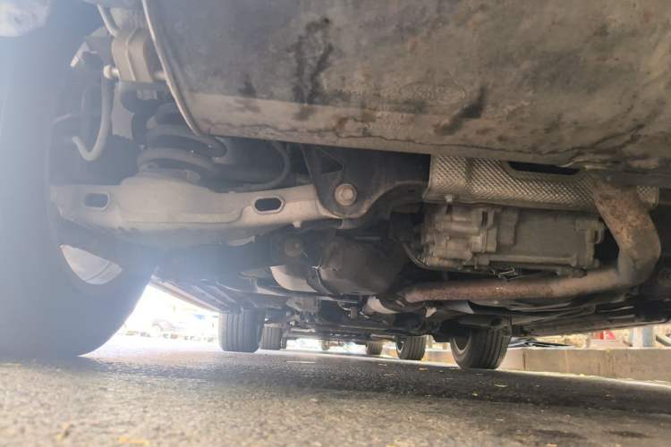 Used Land Rover Discovery Sport 2018 240 PS SE Version Chassis Rear Left