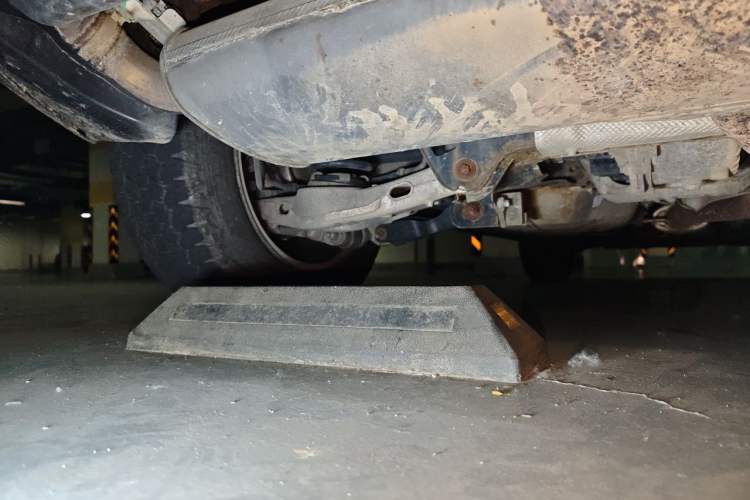 Used Land Rover Discovery Sport 2018 240 PS SE Version Chassis Rear Left