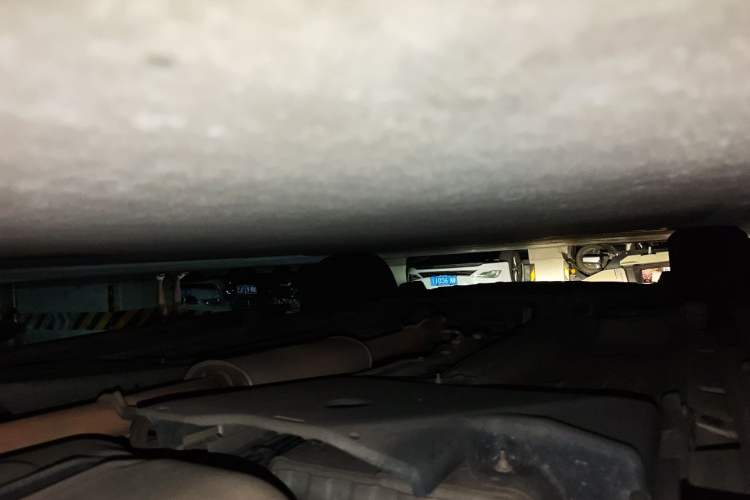 Used Land Rover Discovery Sport 2018 240 PS SE Version Chassis Rear Left