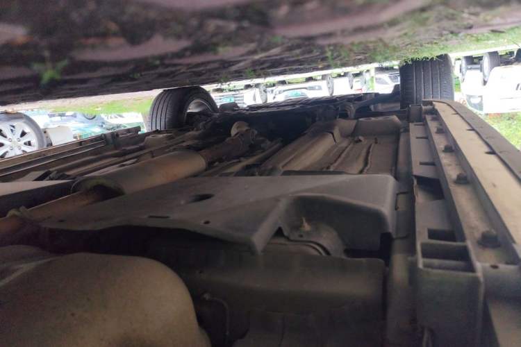 Used Land Rover Discovery Sport 2018 240 PS SE Version Chassis Rear Left