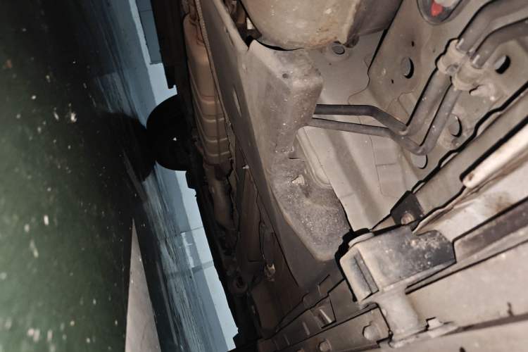 Used Land Rover Discovery Sport 2018 240 PS HSE Version Chassis Rear Right