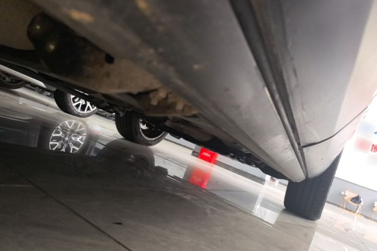 Used Land Rover Discovery Sport 2018 240 PS SE Version Chassis Rear Right