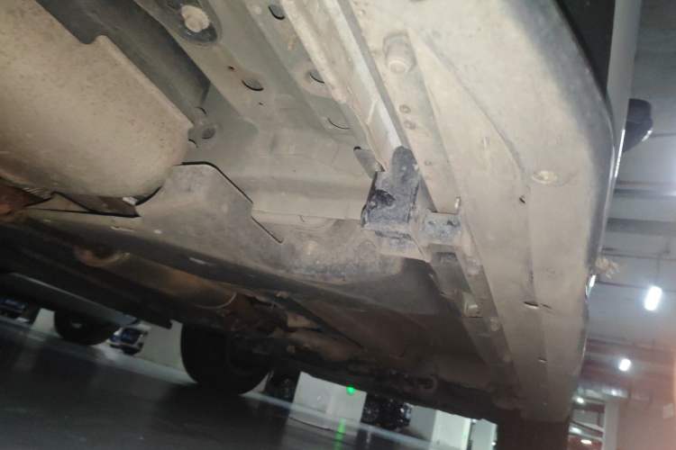 Used Land Rover Discovery Sport 2018 240 PS SE Version Chassis Rear Right