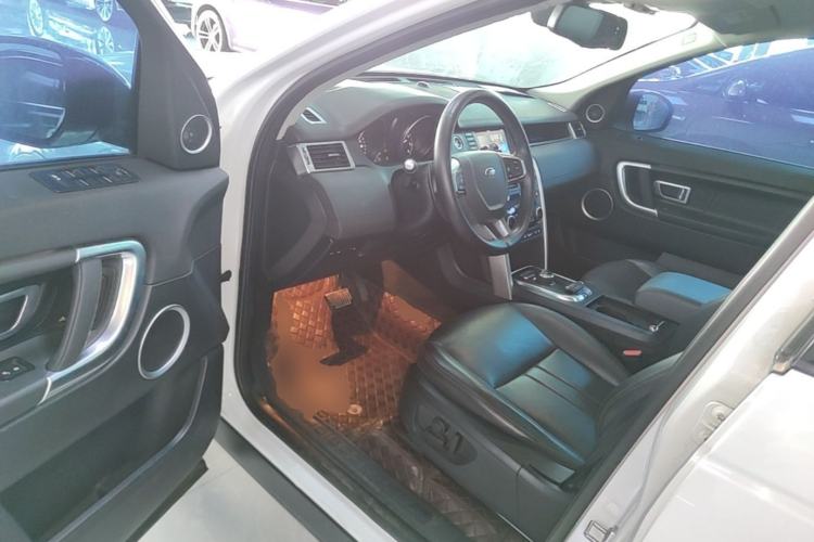 Used Land Rover Discovery Sport 2018 240 PS SE Version Driver Seat