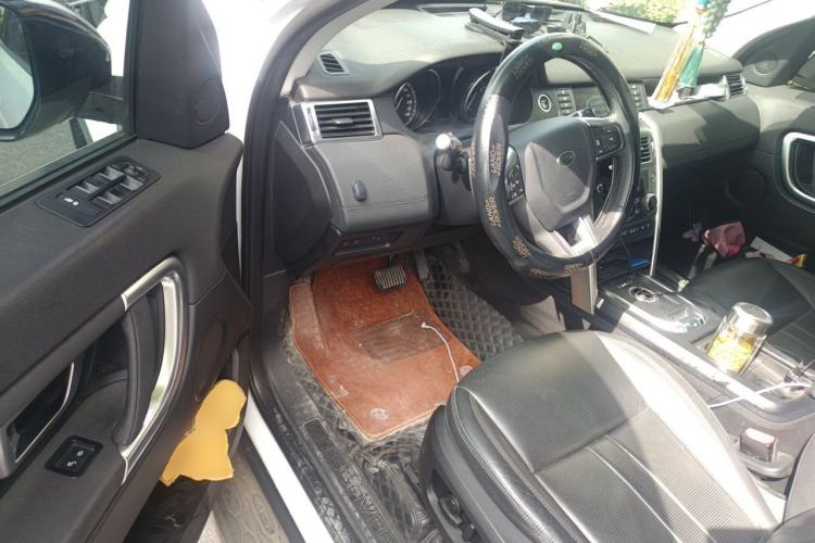 Used Land Rover Discovery Sport 2018 240 PS SE Version Driver Seat