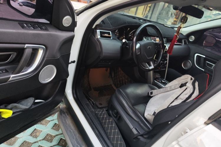 Used Land Rover Discovery Sport 2018 240 PS SE Version Driver Seat