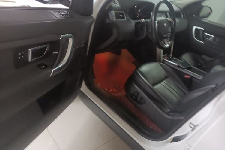 Used Land Rover Discovery Sport 2018 240 PS HSE Version Driver Seat