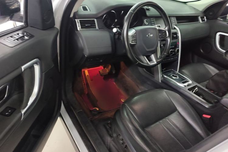Used Land Rover Discovery Sport 2018 240 PS SE Version Driver Seat