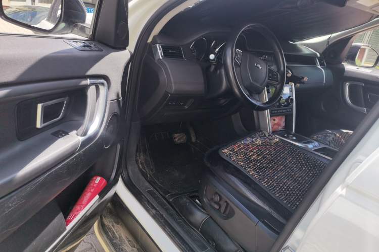 Used Land Rover Discovery Sport 2018 240 PS SE Version Driver Seat