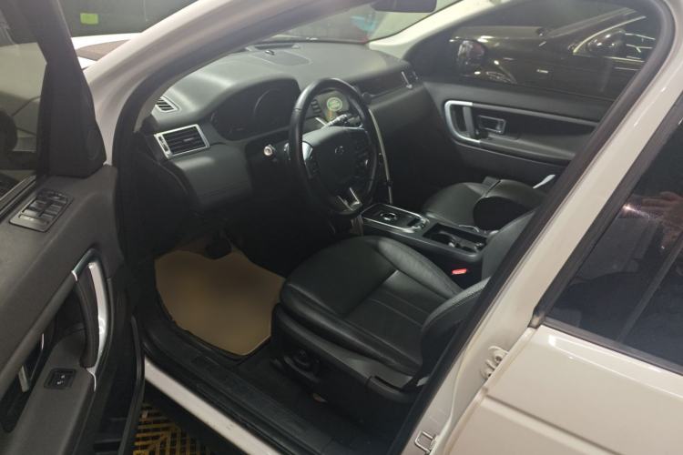 Used Land Rover Discovery Sport 2018 240 PS SE Version Driver Seat