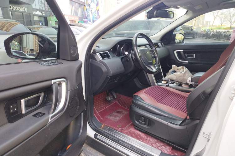 Used Land Rover Discovery Sport 2018 240 PS HSE Version Driver Seat