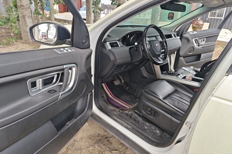 Used Land Rover Discovery Sport 2018 240 PS SE Version Driver Seat