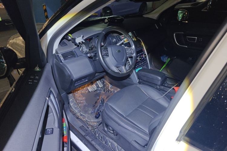 Used Land Rover Discovery Sport 2018 240 PS HSE Version Driver Seat