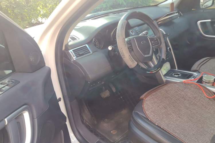 Used Land Rover Discovery Sport 2018 240 PS SE Version Driver Seat