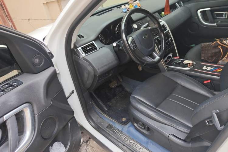Used Land Rover Discovery Sport 2018 240 PS SE Version Driver Seat